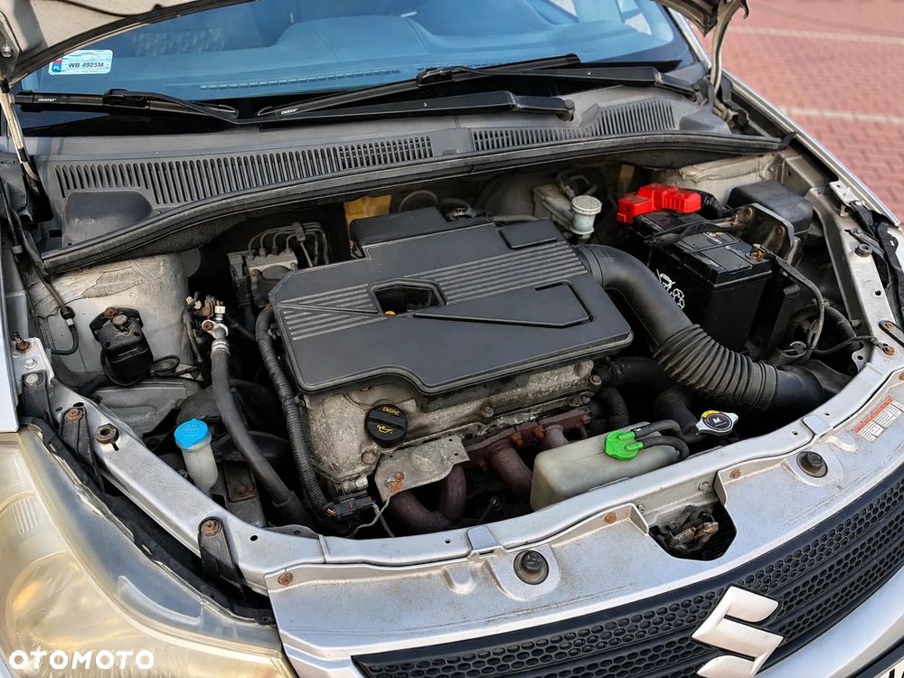 Suzuki SX4 1.6 GS/Premium - 16