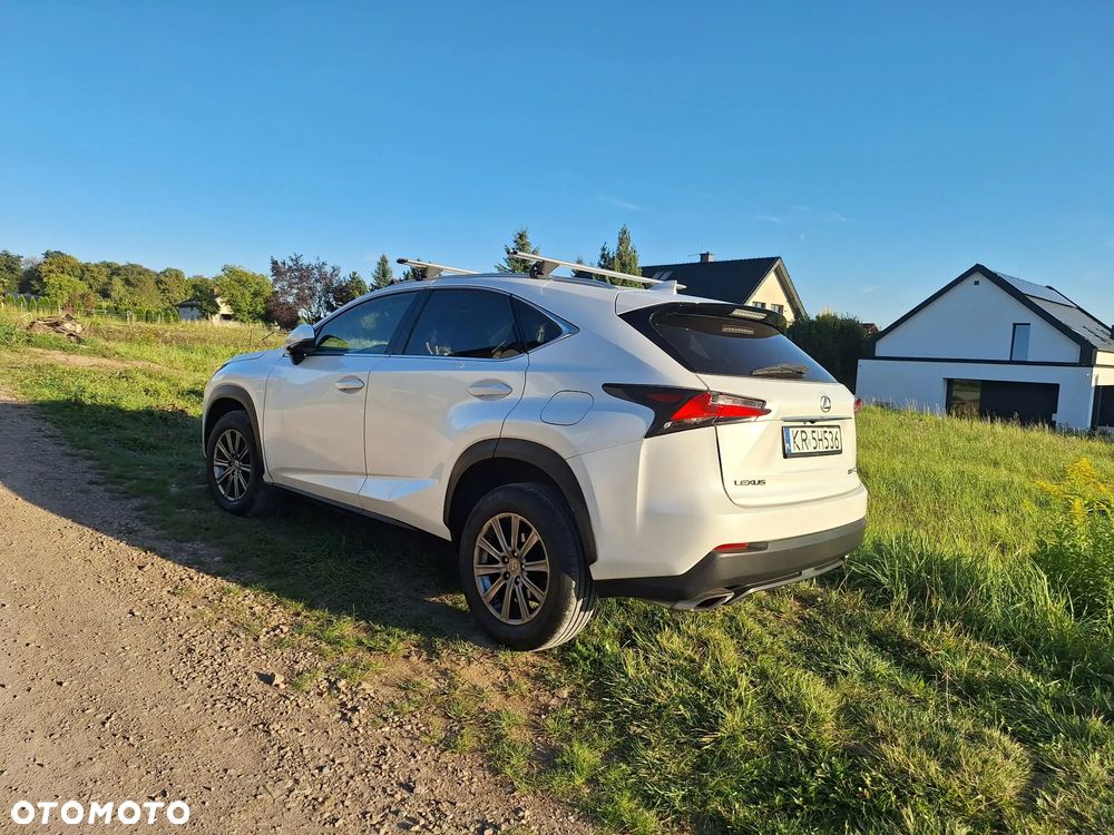 Lexus NX 200t Comfort AWD - 4
