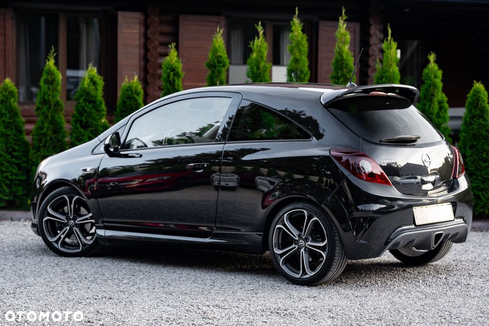 Opel Corsa 1.6T OPC - 15