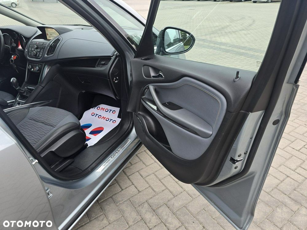 Opel Zafira - 22