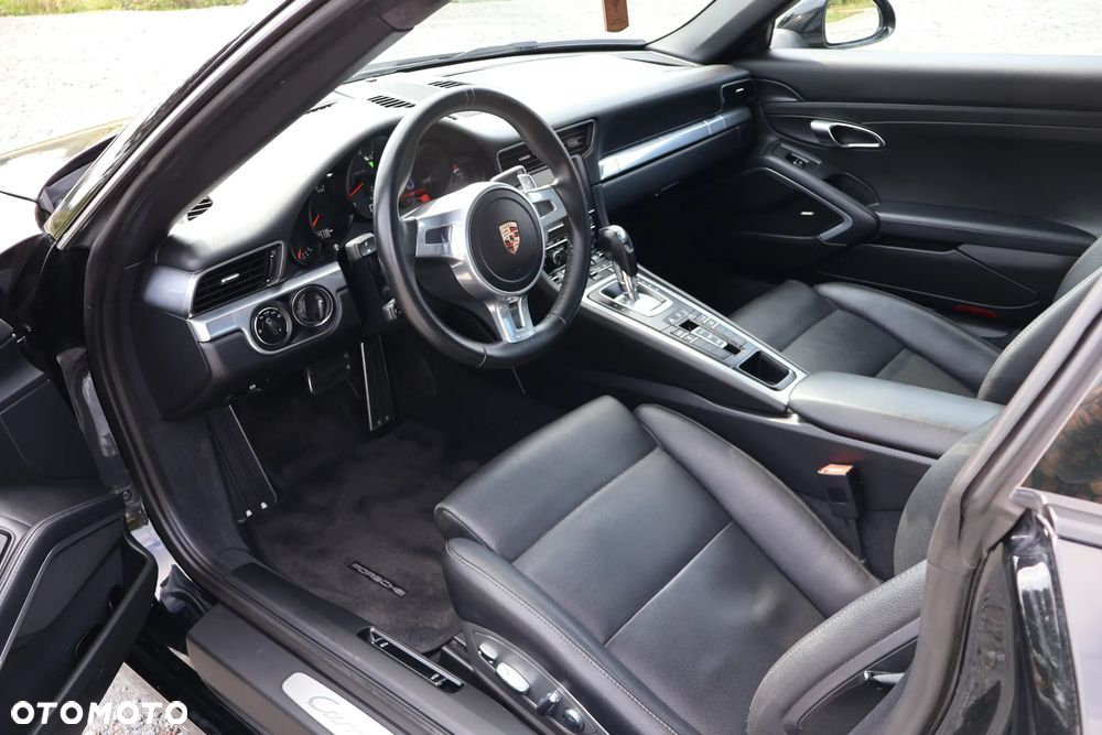 Porsche 911 Carrera PDK - 26