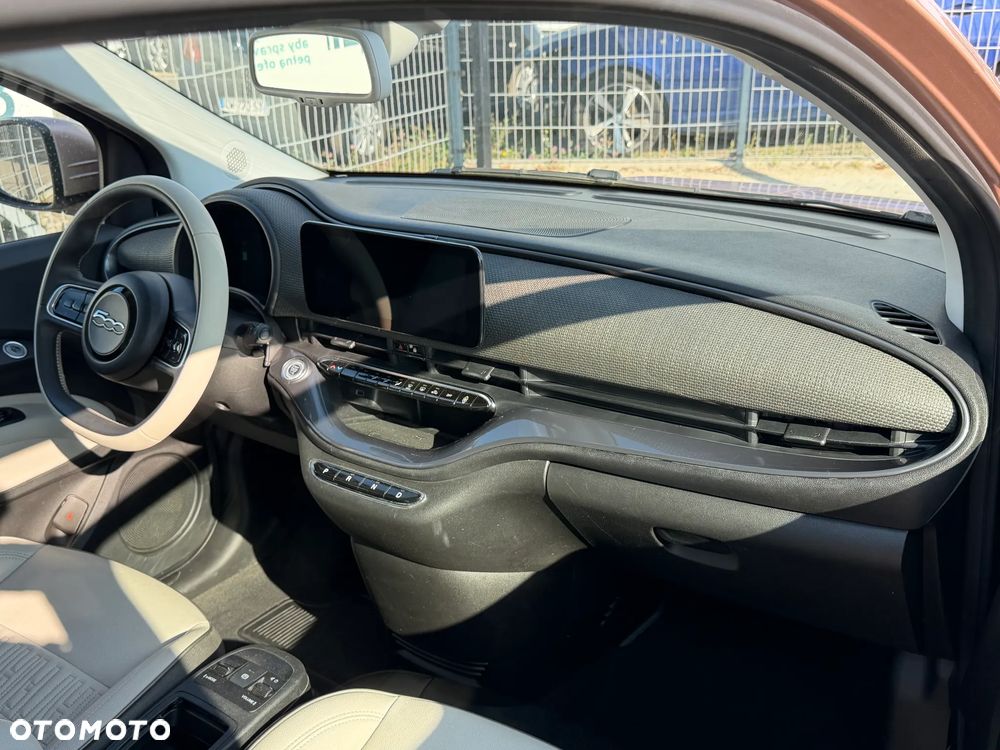 Fiat 500 42 kWh La Prima by Bocelli - 16