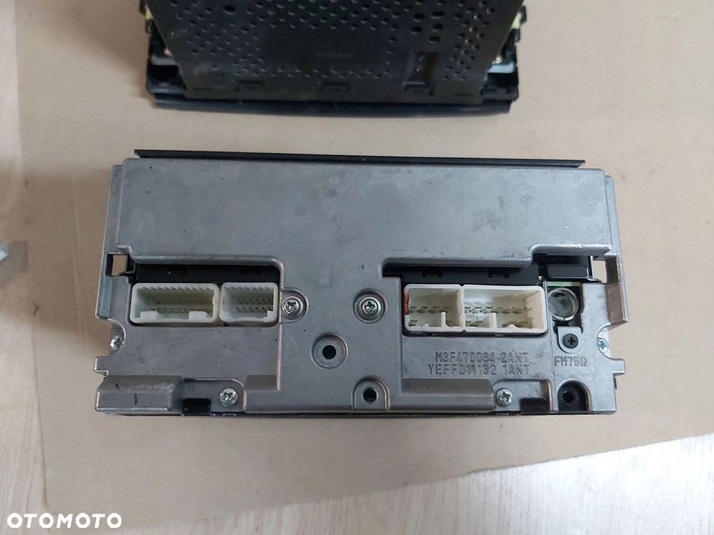 Toyota Prius II radio CD 86120-47110 - 7