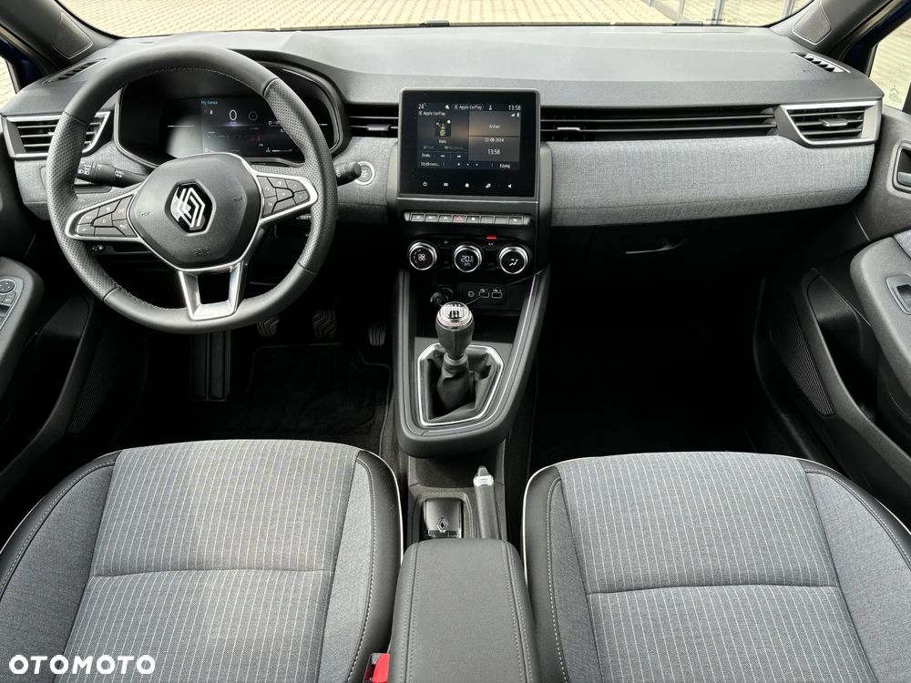 Renault Clio - 7