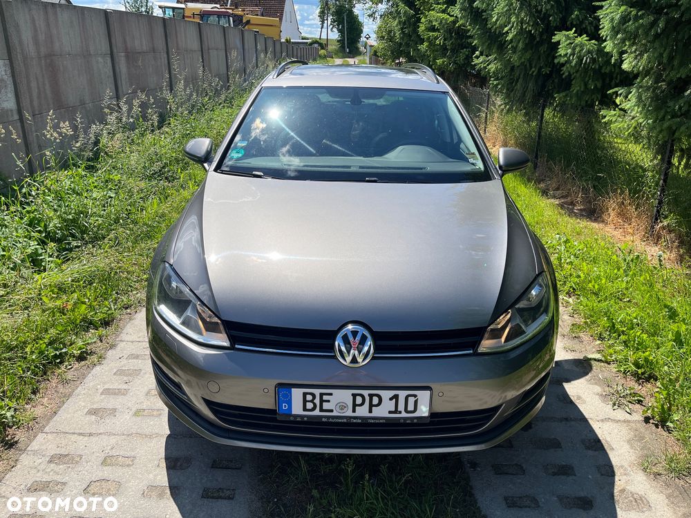 Volkswagen Golf - 2