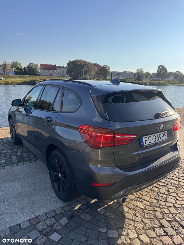 BMW X1 sDrive18i - 5