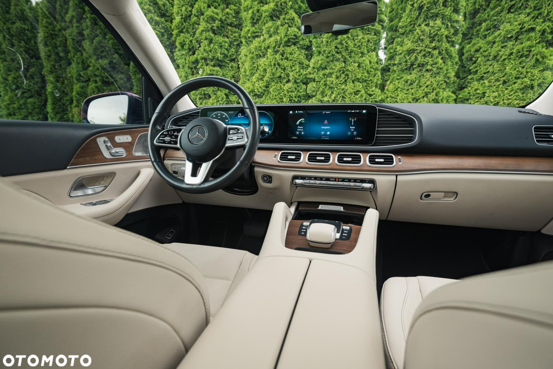Mercedes-Benz GLE - 17