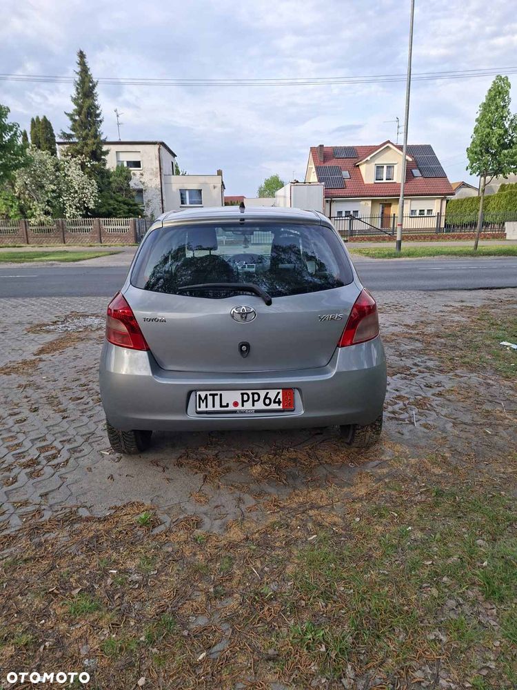 Toyota Yaris 1.3 Sol MM - 5