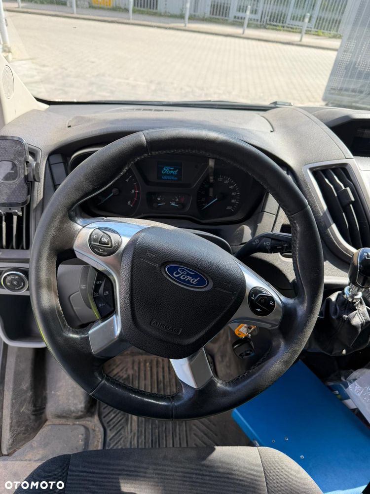 Ford Transit - 6