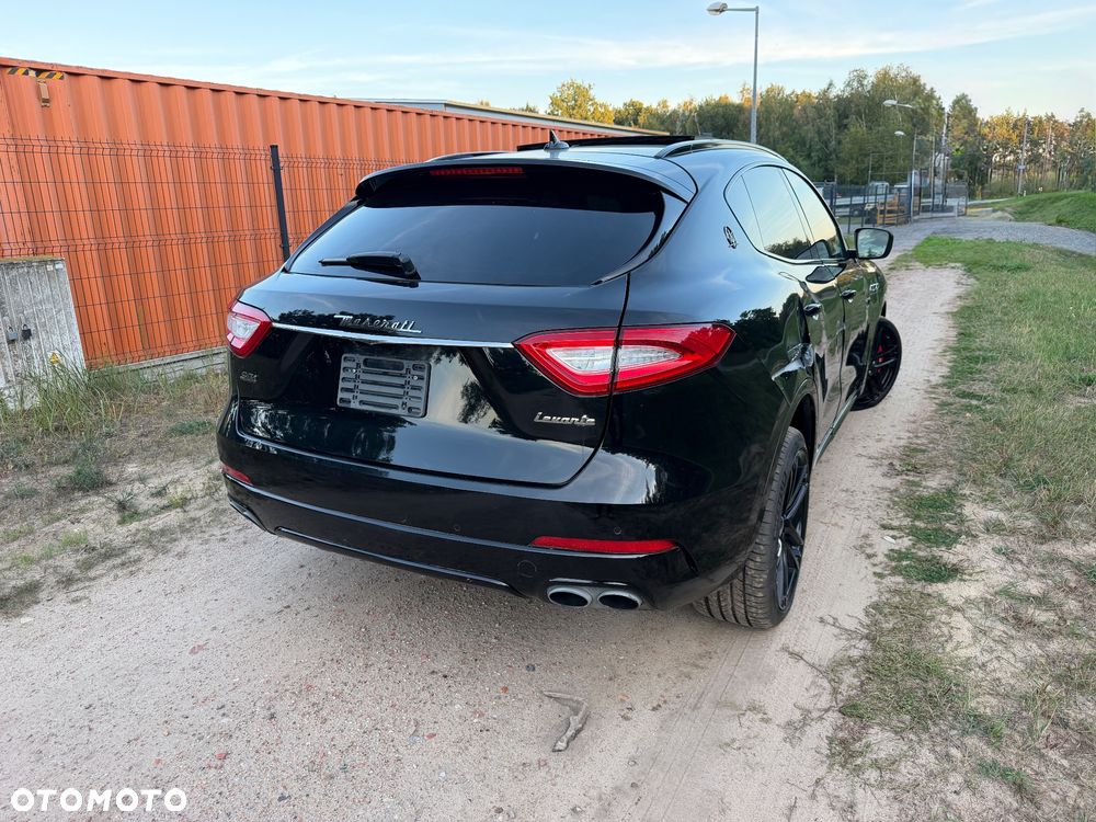 Maserati Levante - 18