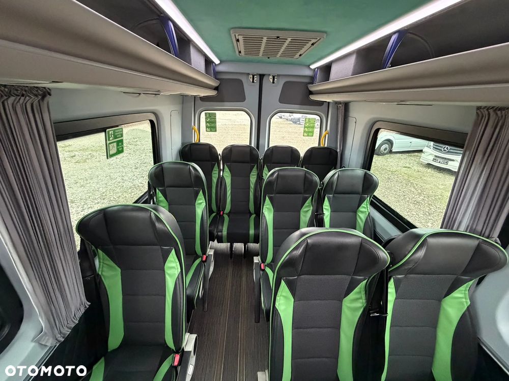 Mercedes-Benz Sprinter 519 - 23