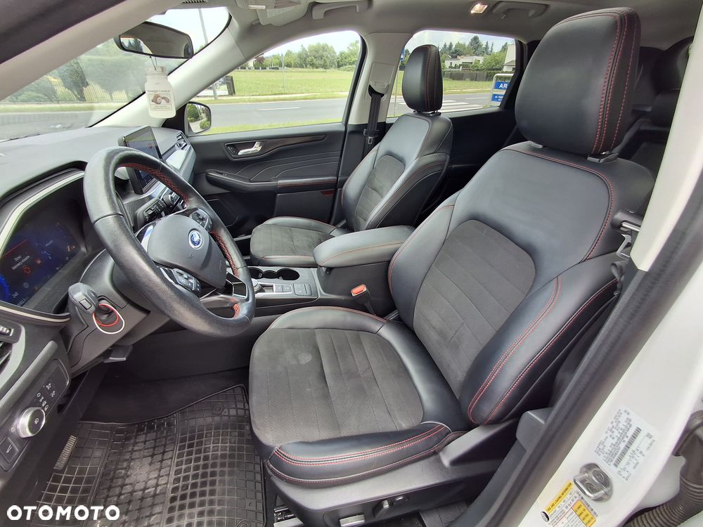 Ford Kuga - 11