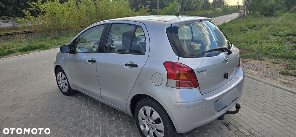 Toyota Yaris 1.33 Luna - 10