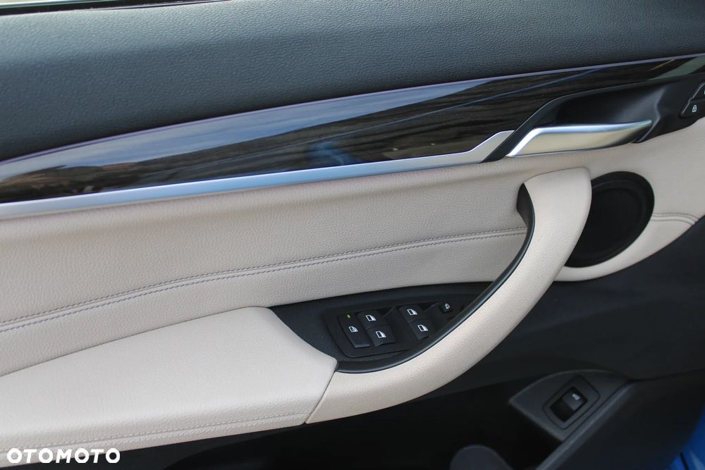 BMW X1 xDrive20i M Sport sport - 13