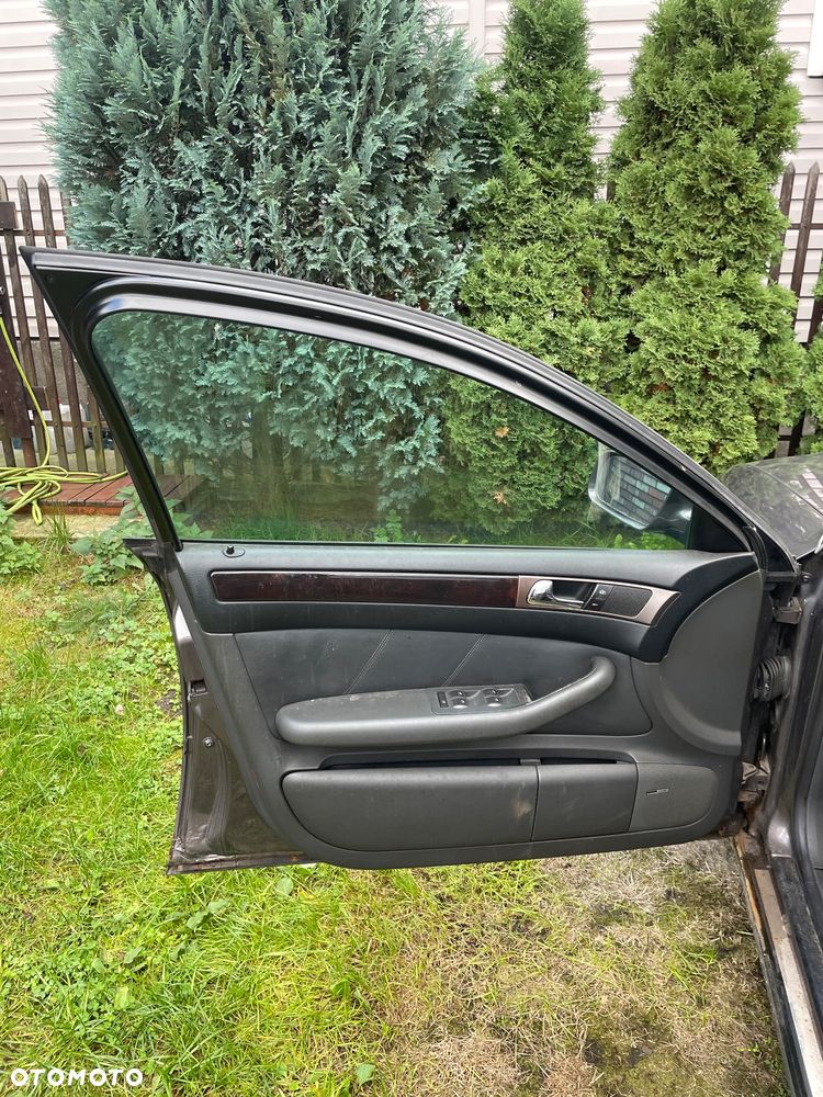 Audi A6 Avant 2.4 - 13