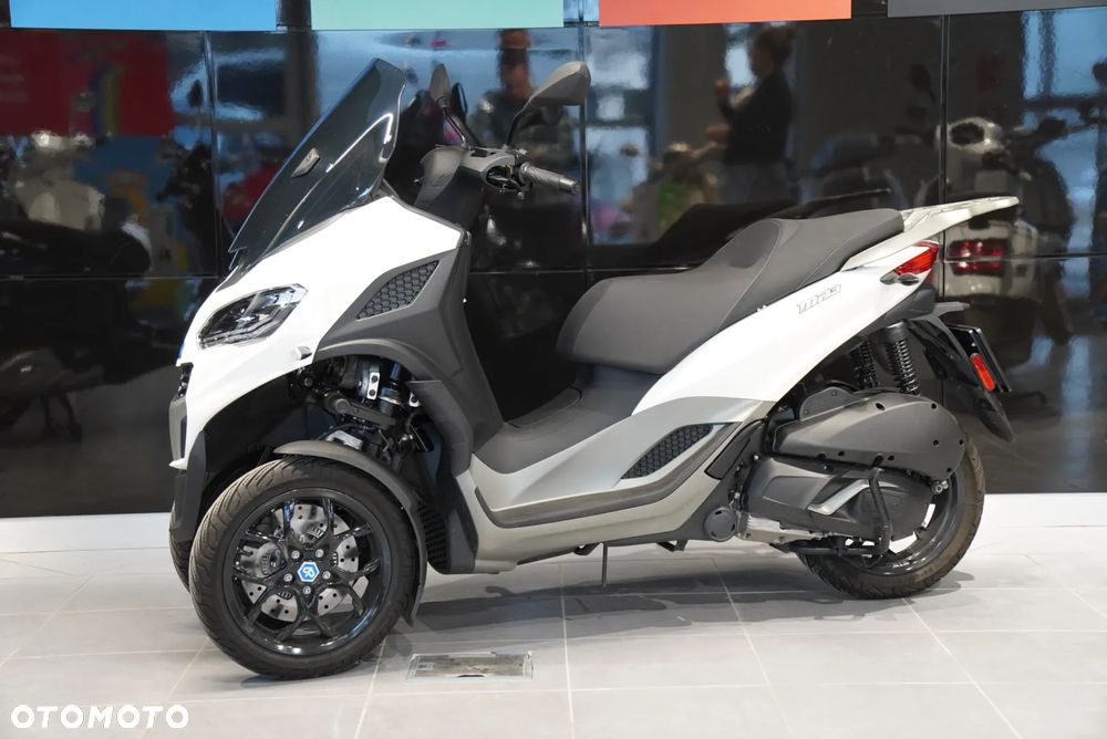 Piaggio MP-3 - 3