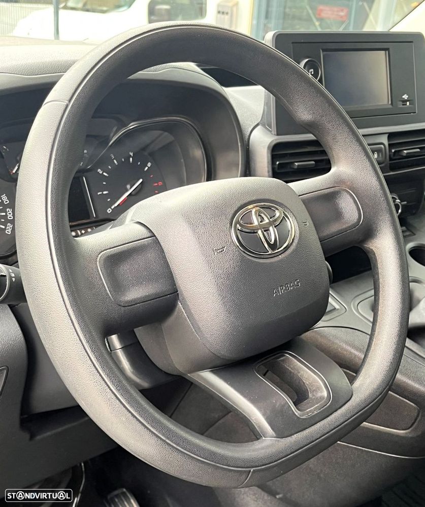 Toyota Proace City 1.5D L2h2 Longa Nacional - 35