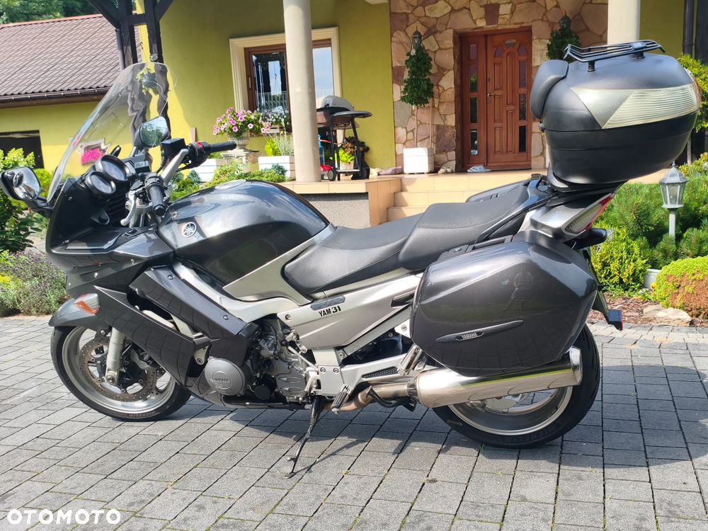 Yamaha FJR - 2