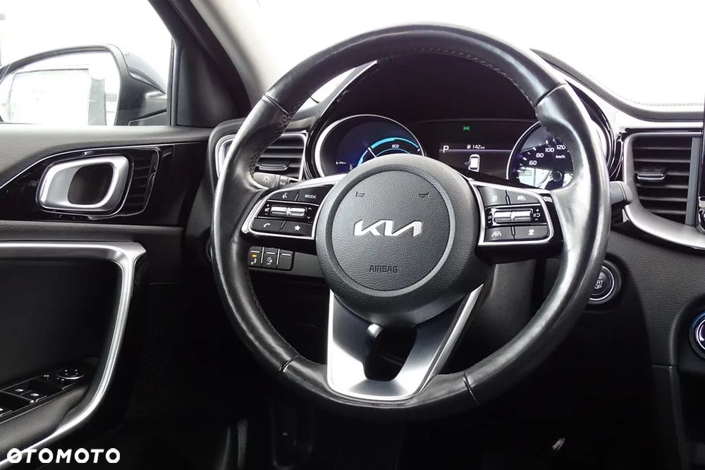 Kia Ceed SW 1.6 GDI DCT OPF Plug-in-Hybrid Inspiration - 37