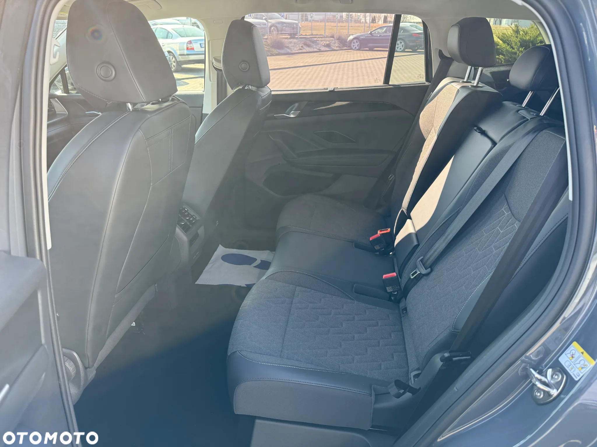 Volkswagen Tayron 1.5 TSI eHybrid PHEV Elegance DSG - 16