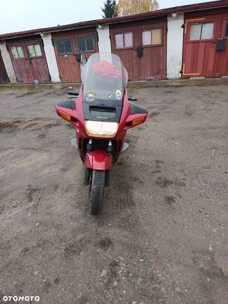 Honda ST - 9