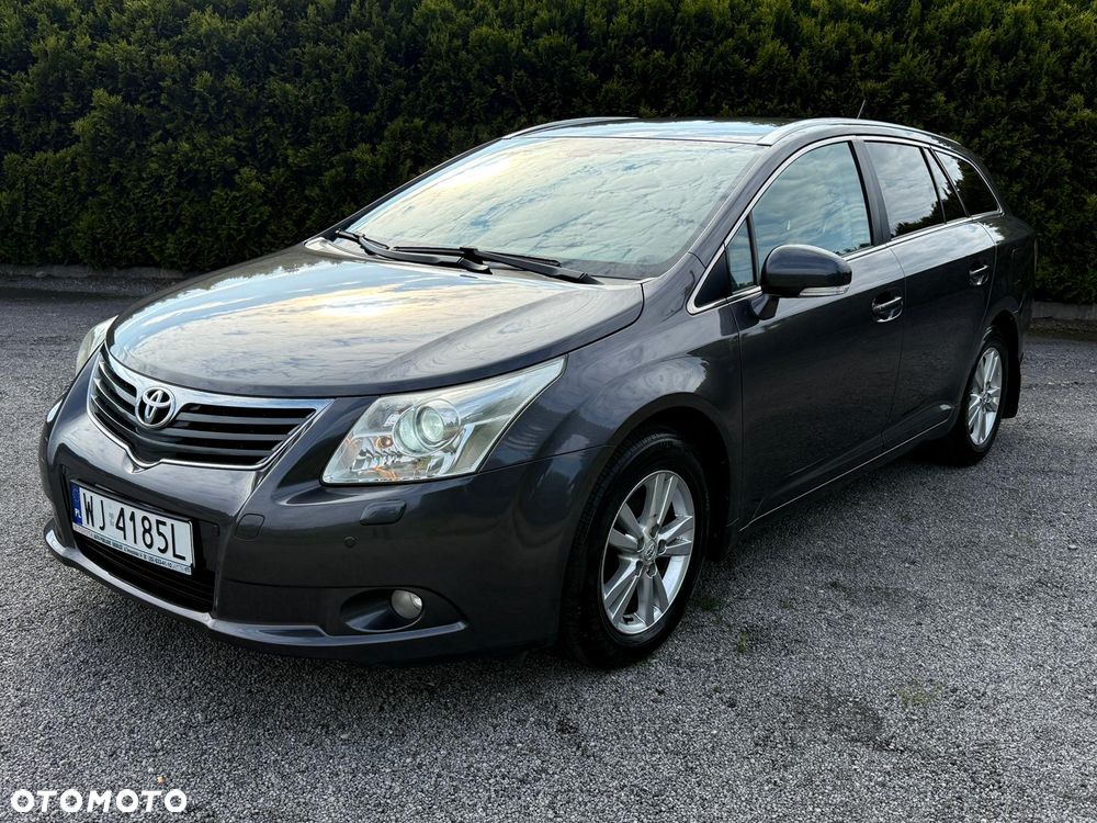 Toyota Avensis 2.0 D-4D Premium - 8