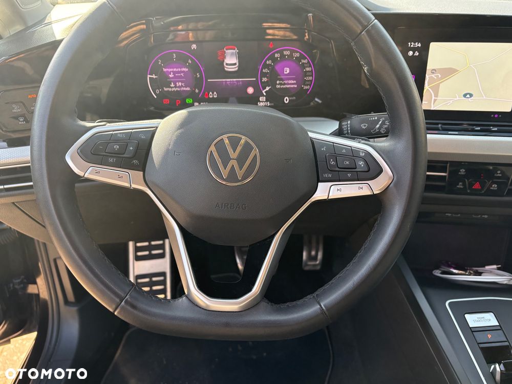 Volkswagen Golf - 10