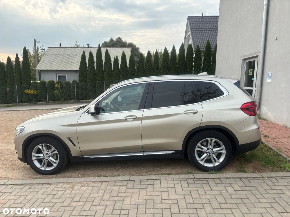 BMW X3 xDrive30i Luxury Line - 2