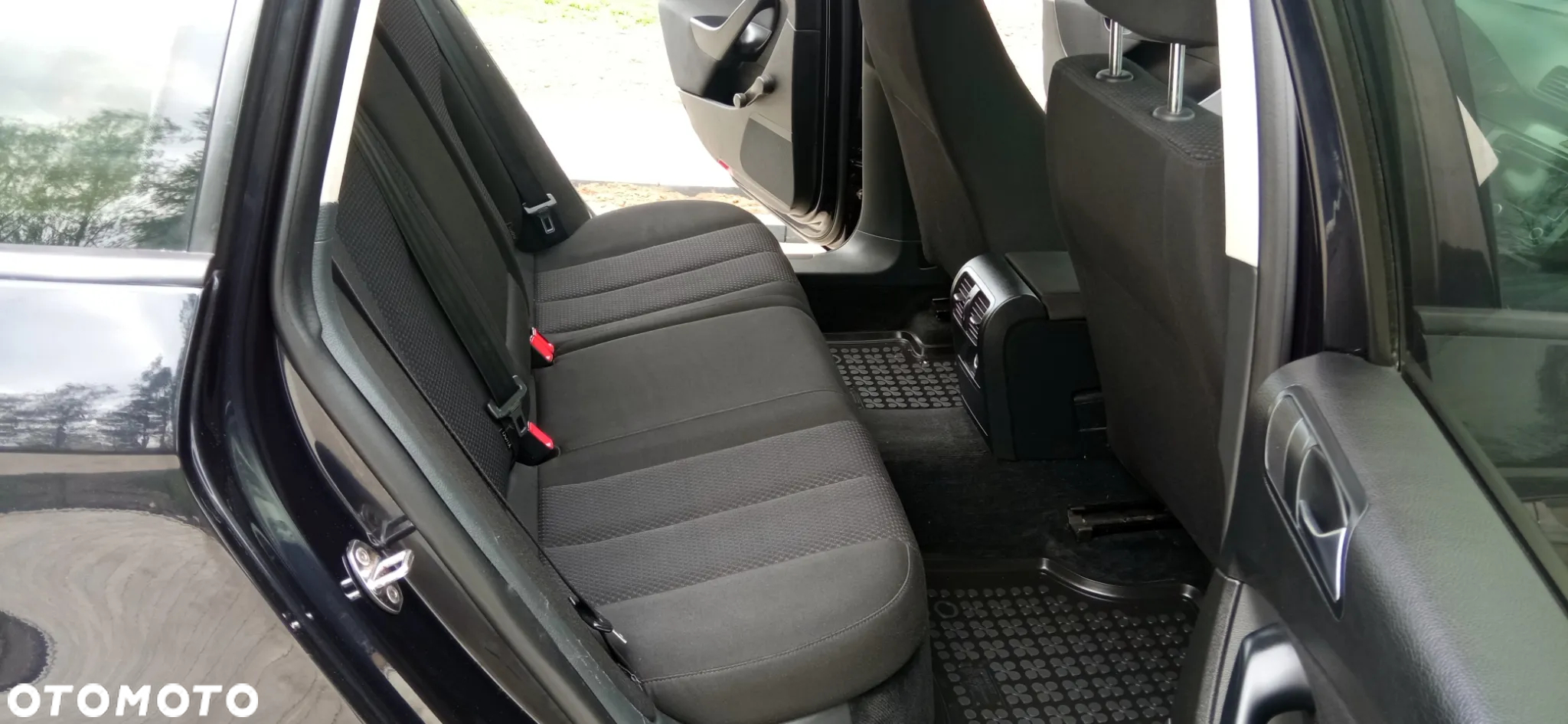 Volkswagen Passat 2.0 TDI DPF Trendline - 17