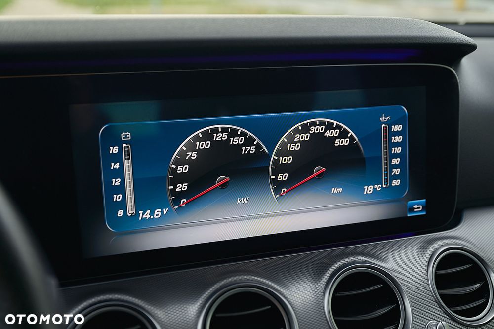 Mercedes-Benz Klasa E 220 d 9G-TRONIC - 29