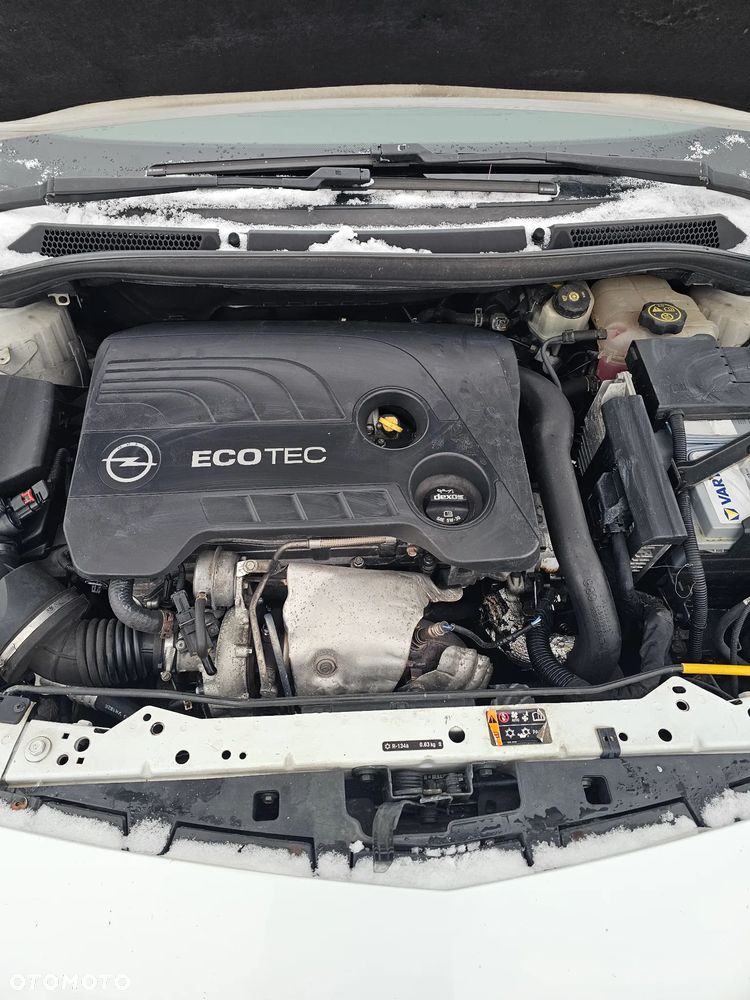 Opel Astra 1.6 T SIDI Sport S&S - 15