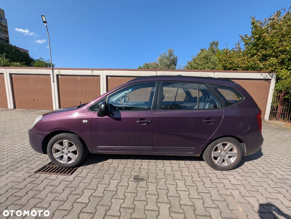 Kia Carens 2.0 EX - 6