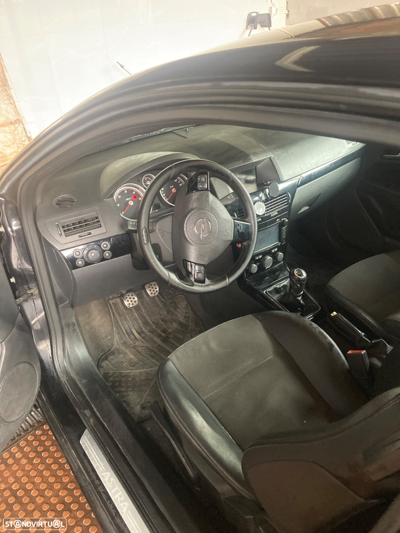 Opel Astra GTC 1.7 CDTi - 5