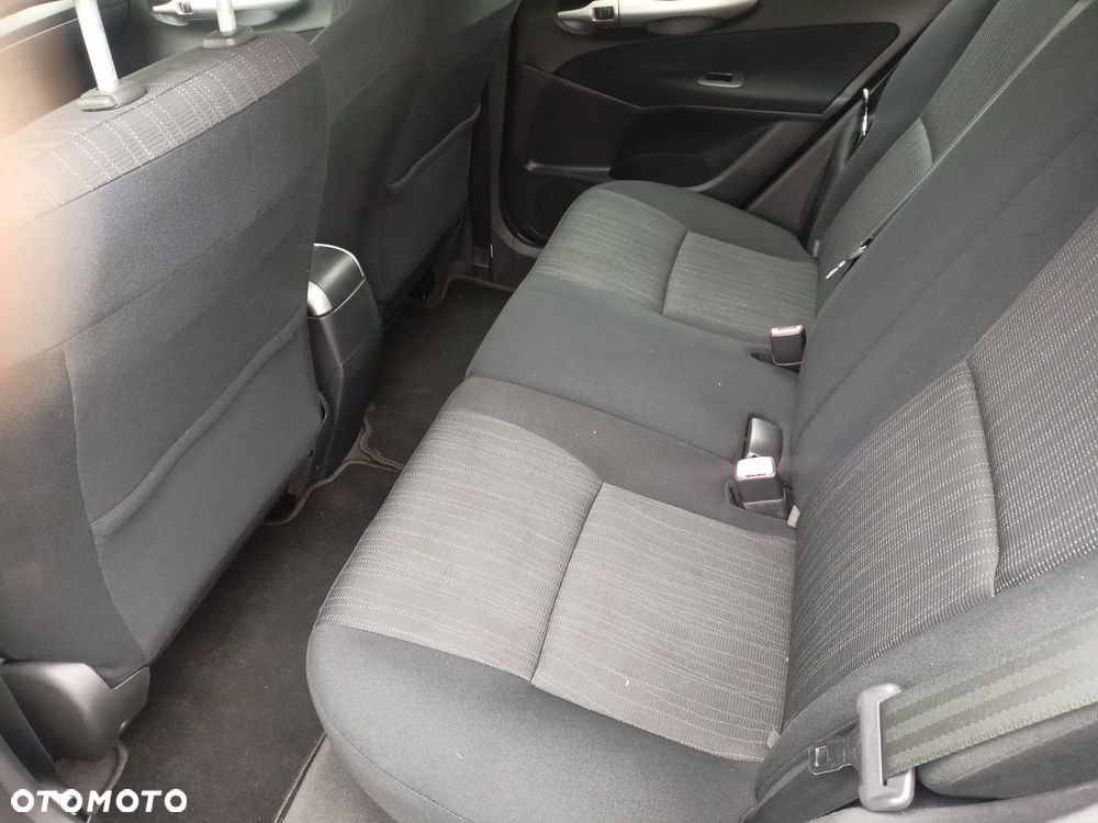Toyota Auris 1.6 VVT-i Executive - 12