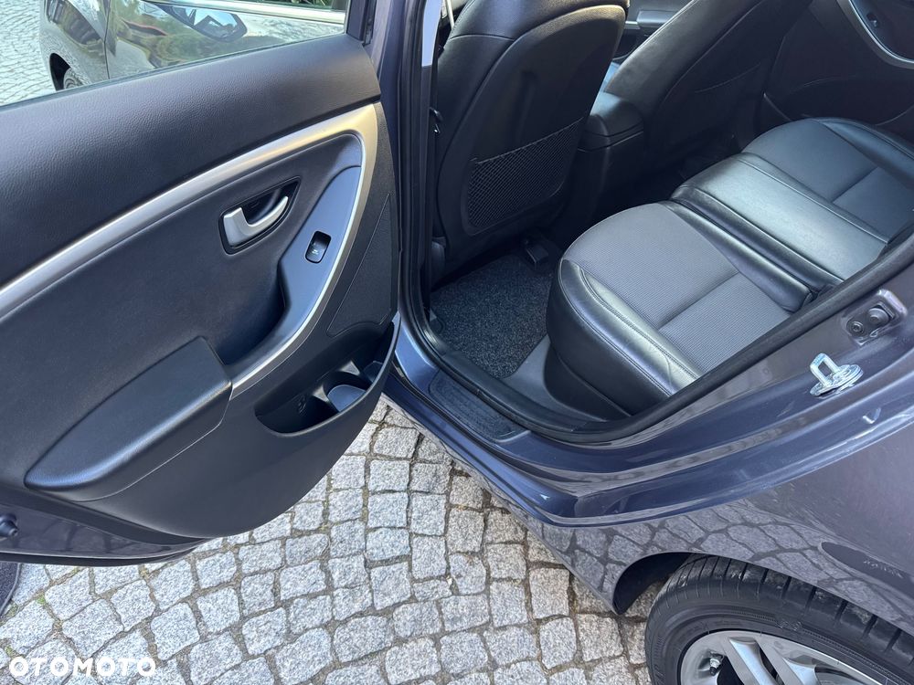 Hyundai i30 blue 1.6 GDI Style - 18