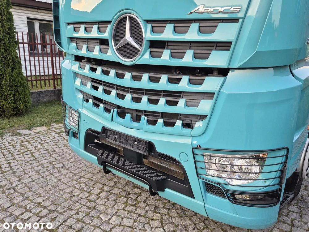 Mercedes-Benz AROCS - 19