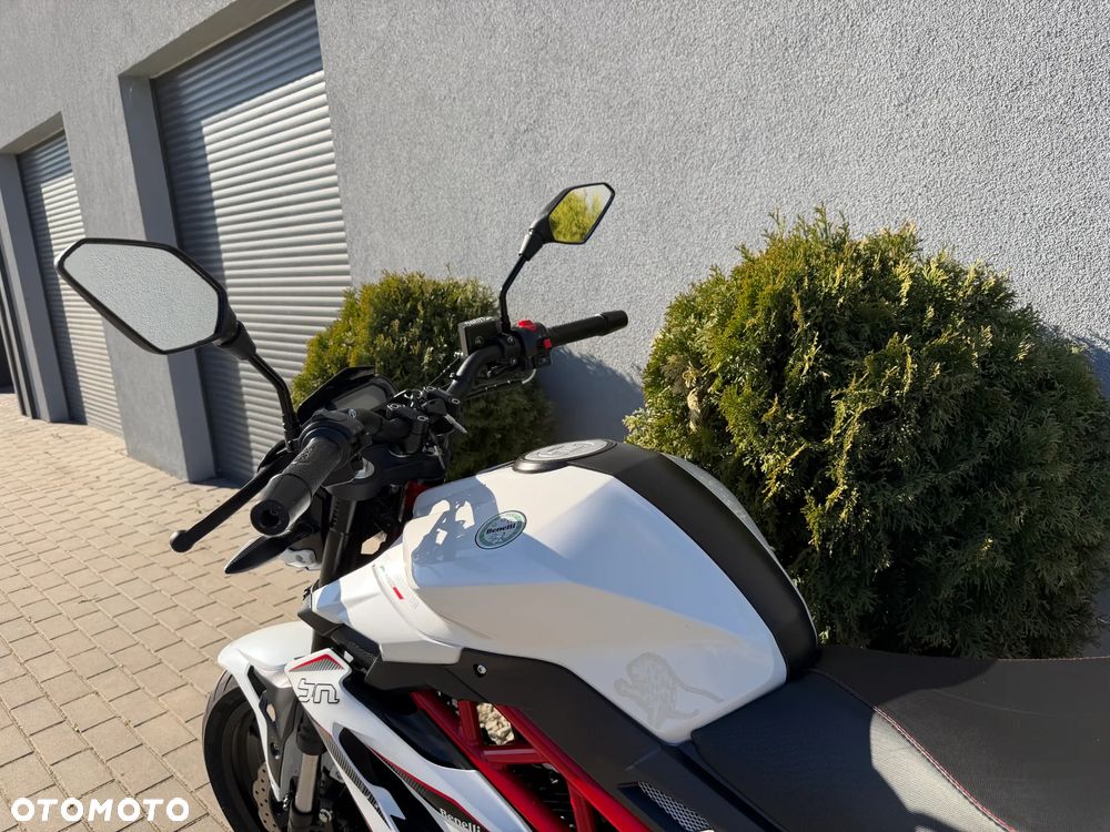 Benelli BN 125 - 37