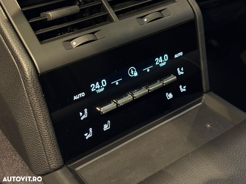 Porsche Panamera 4 E-Hybrid - 27