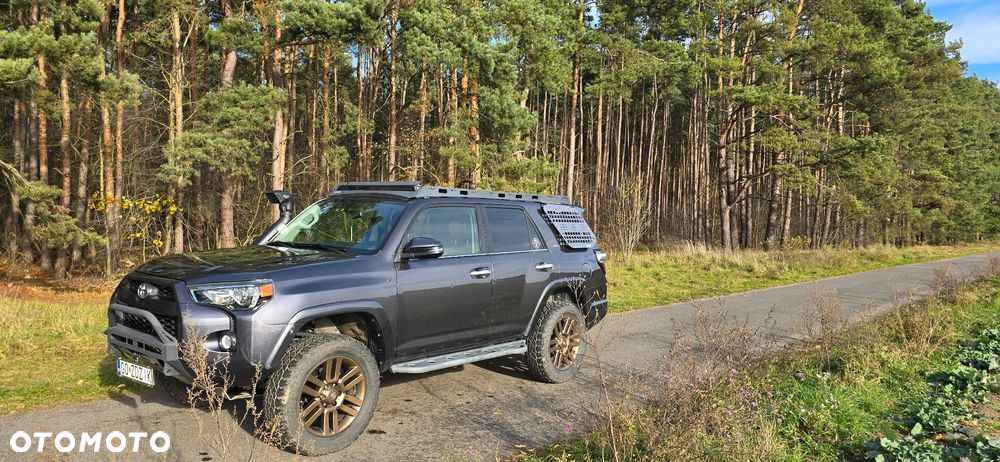 Toyota 4-Runner - 11