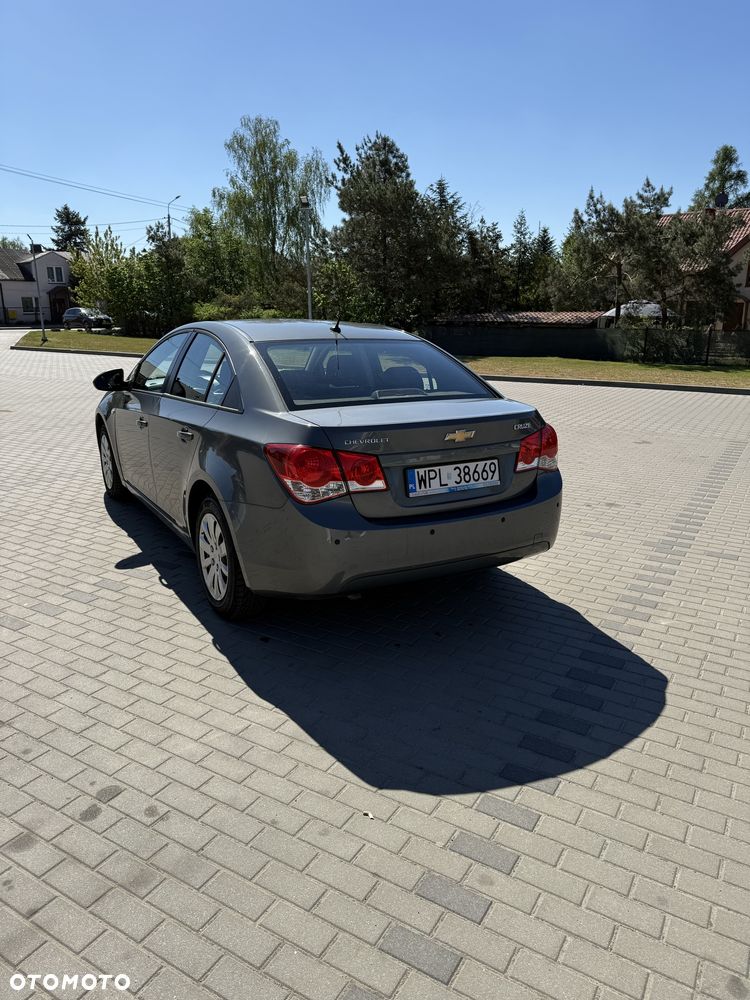 Chevrolet Cruze - 3