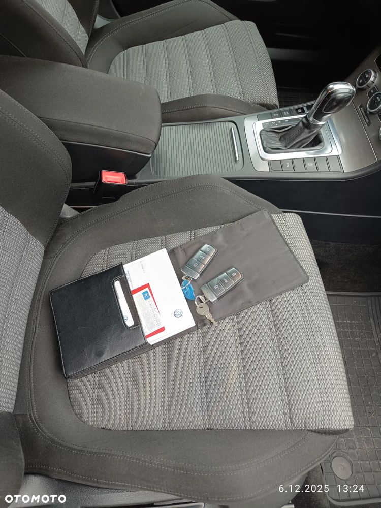 Volkswagen Passat 2.0 Blue TDI DSG SCR Highline - 20