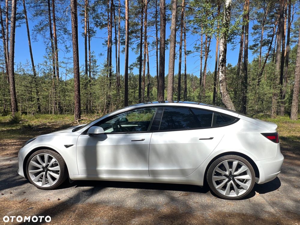 Tesla Model 3 - 2