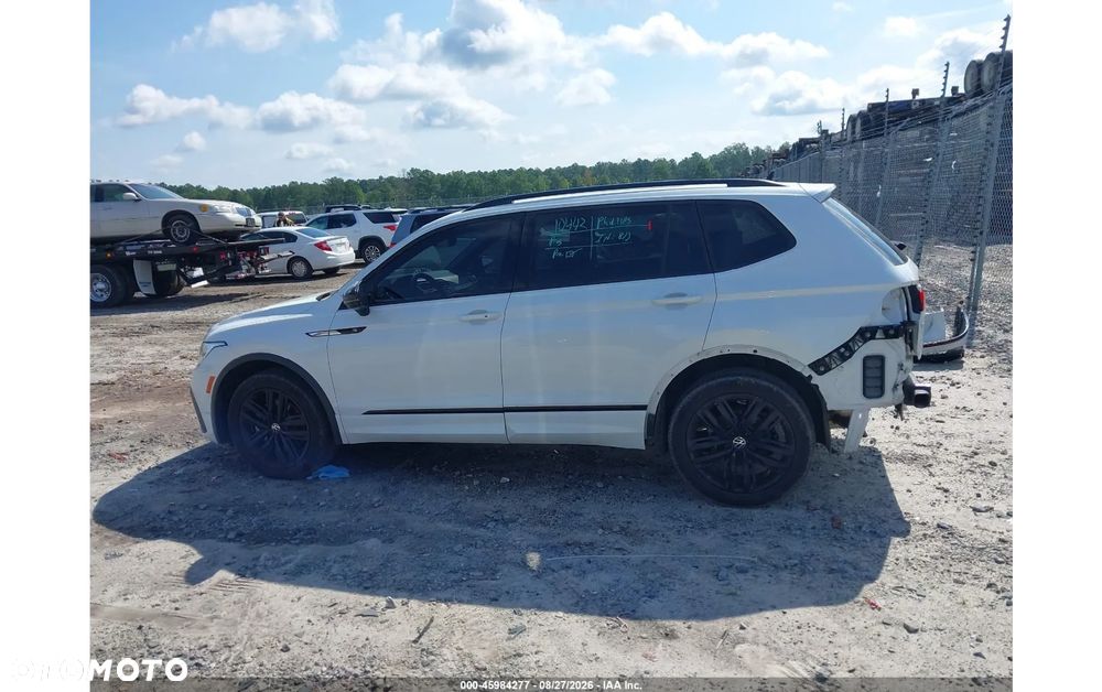 Volkswagen Tiguan - 9