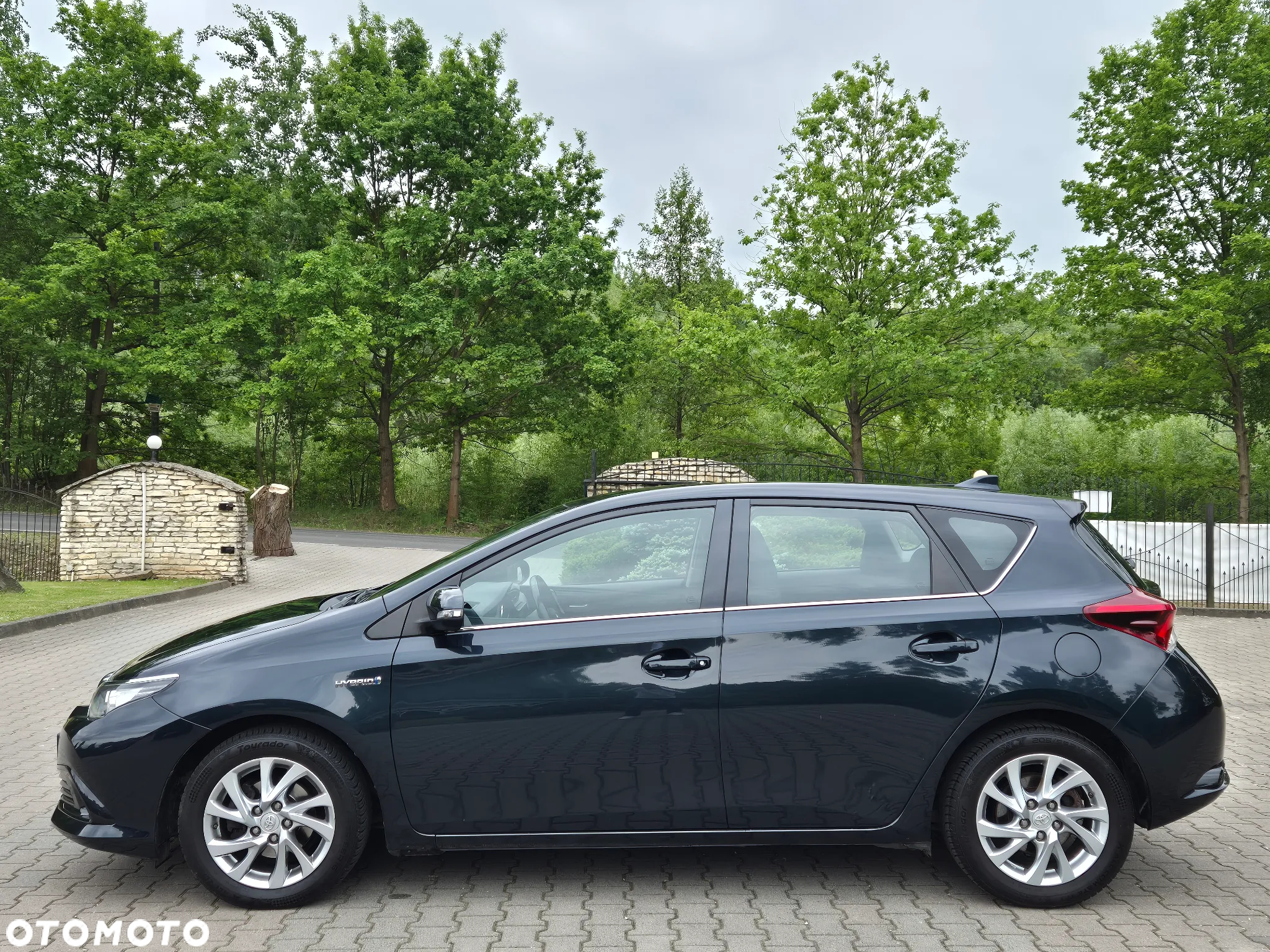 Toyota Auris 1.8 VVT-i Hybrid Automatik Style Selection - 4