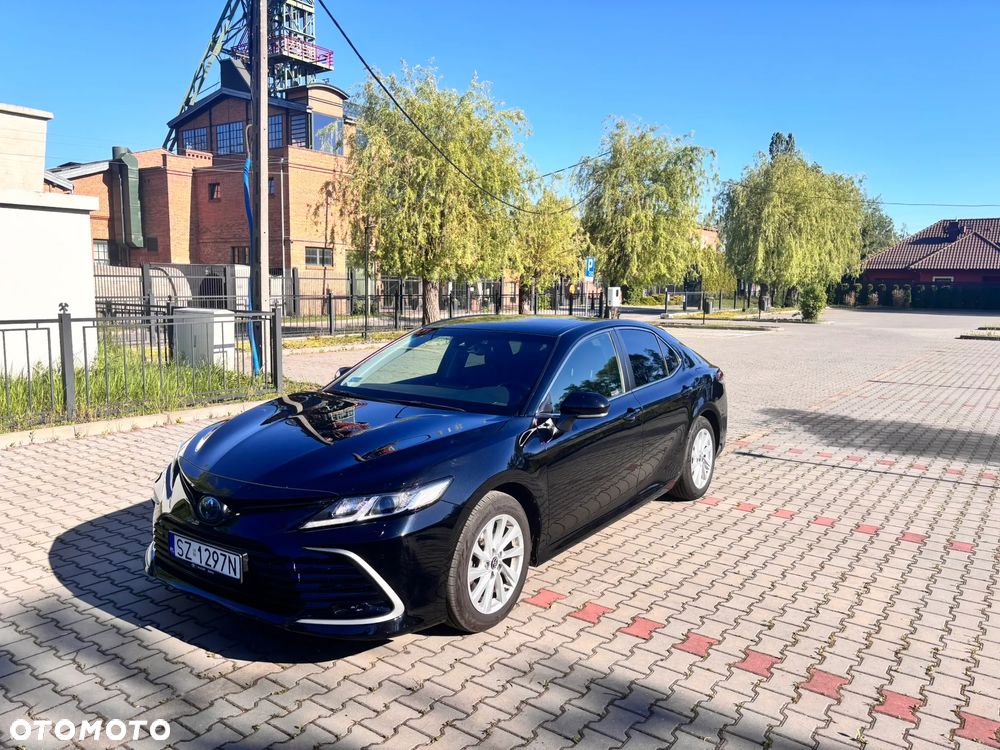 Toyota Camry 2.5 Hybrid Comfort CVT - 1