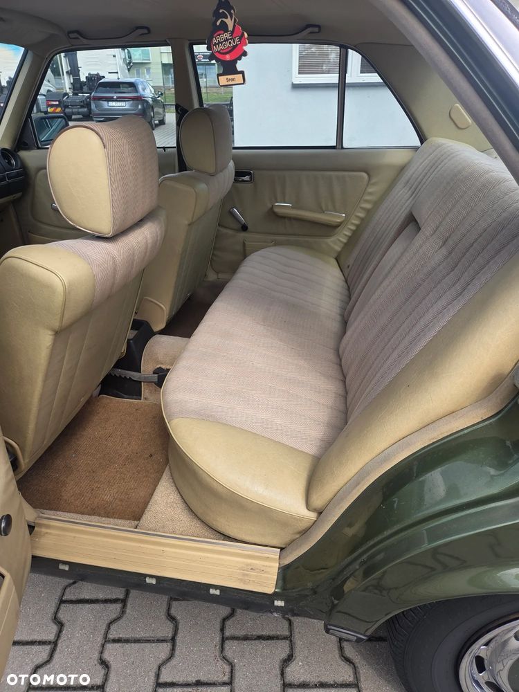 Mercedes-Benz W123 - 10