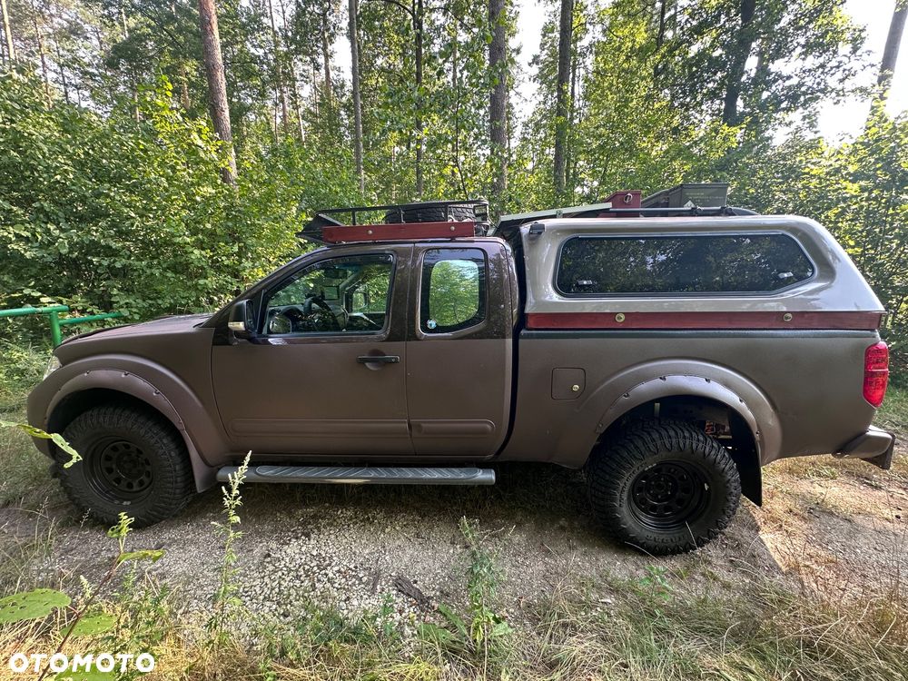 Nissan Navara 2.5 D SE Long - 18
