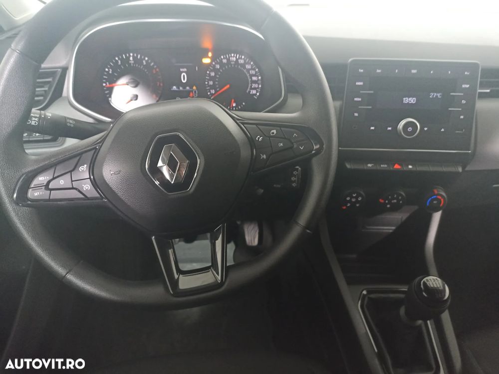 Renault Clio - 10