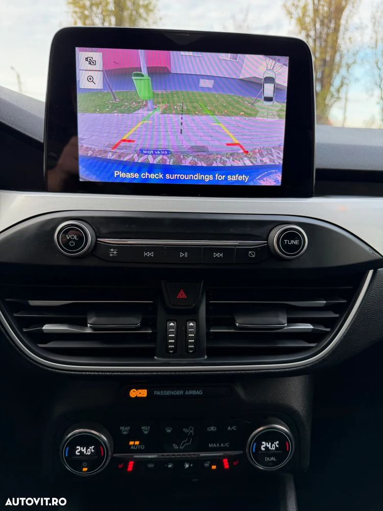 Ford Focus 1.5 EcoBlue Titanium Business - 9