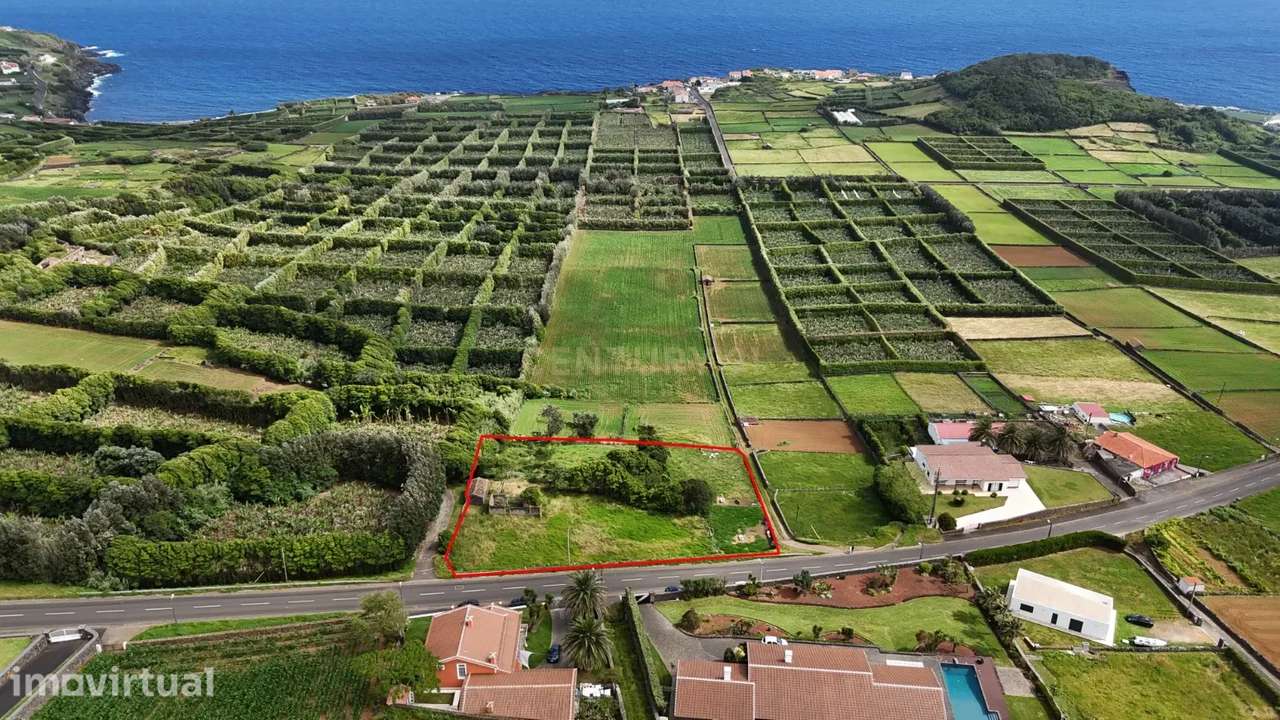 Terreno com Ruínas e Vista Mar - Grande imagem: 2/9